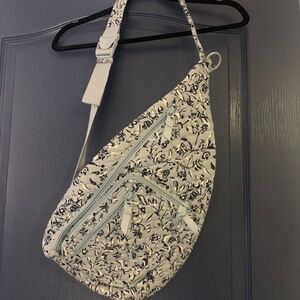 Vera Bradley sling style bag